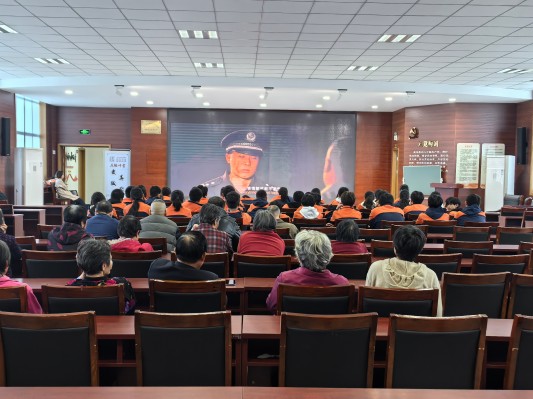 石塘湾中学：沉浸式学习，零…